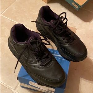 Brooks black sneakers